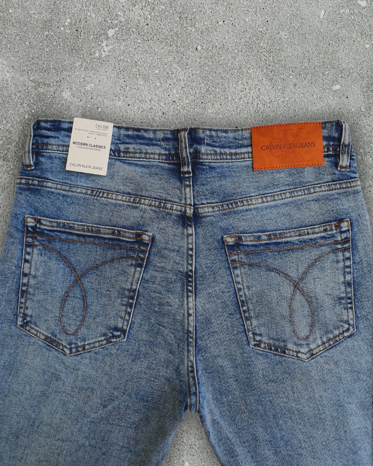 Jean Calvin Klein 438A