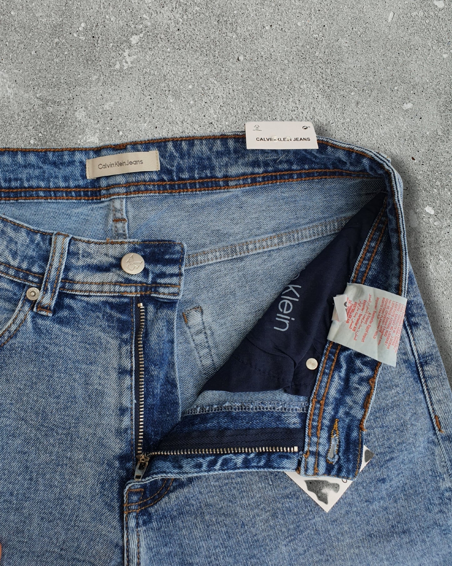 Jean Calvin Klein 438A