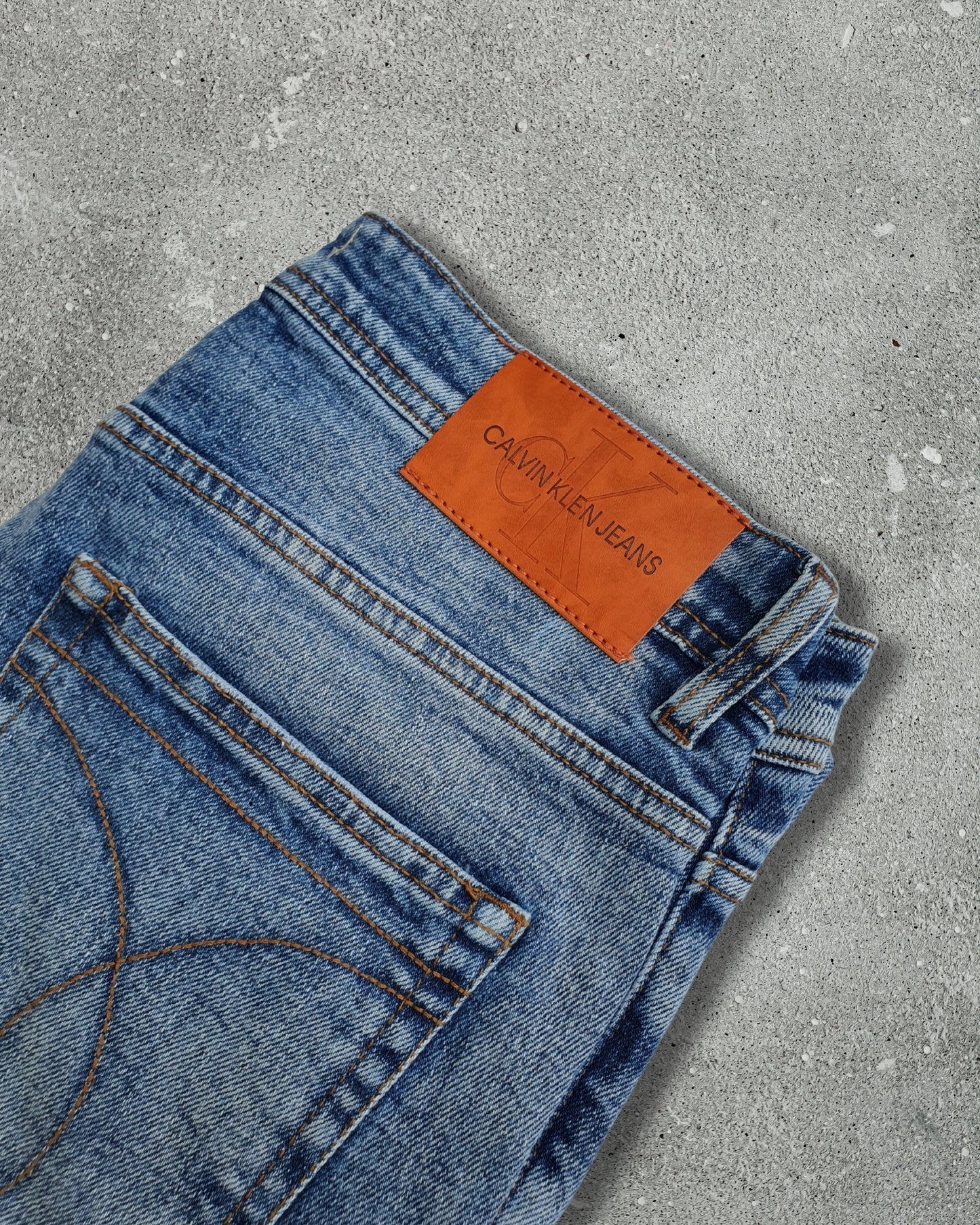 Jean Calvin Klein 438A