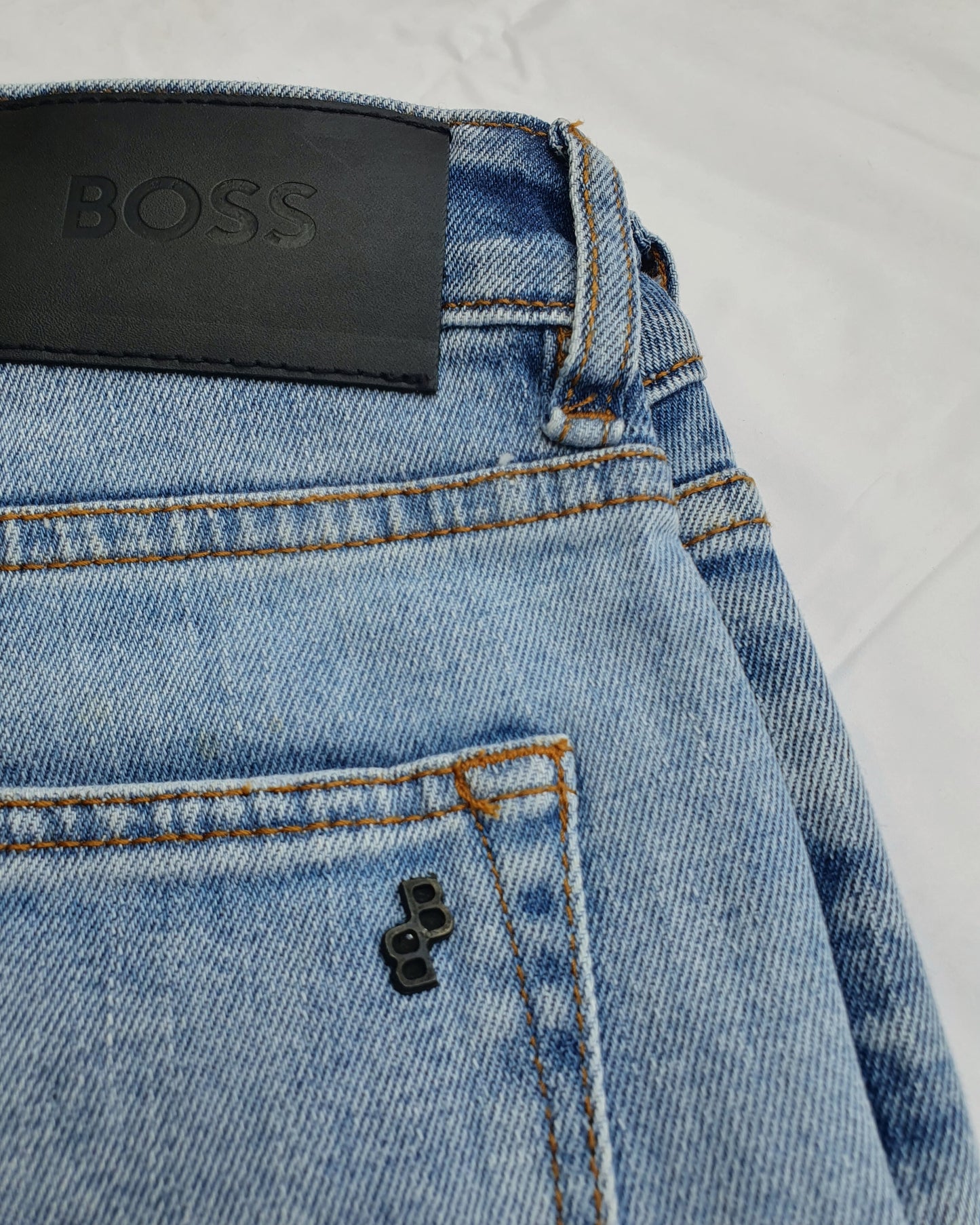 Jean Hugo Boss 399A