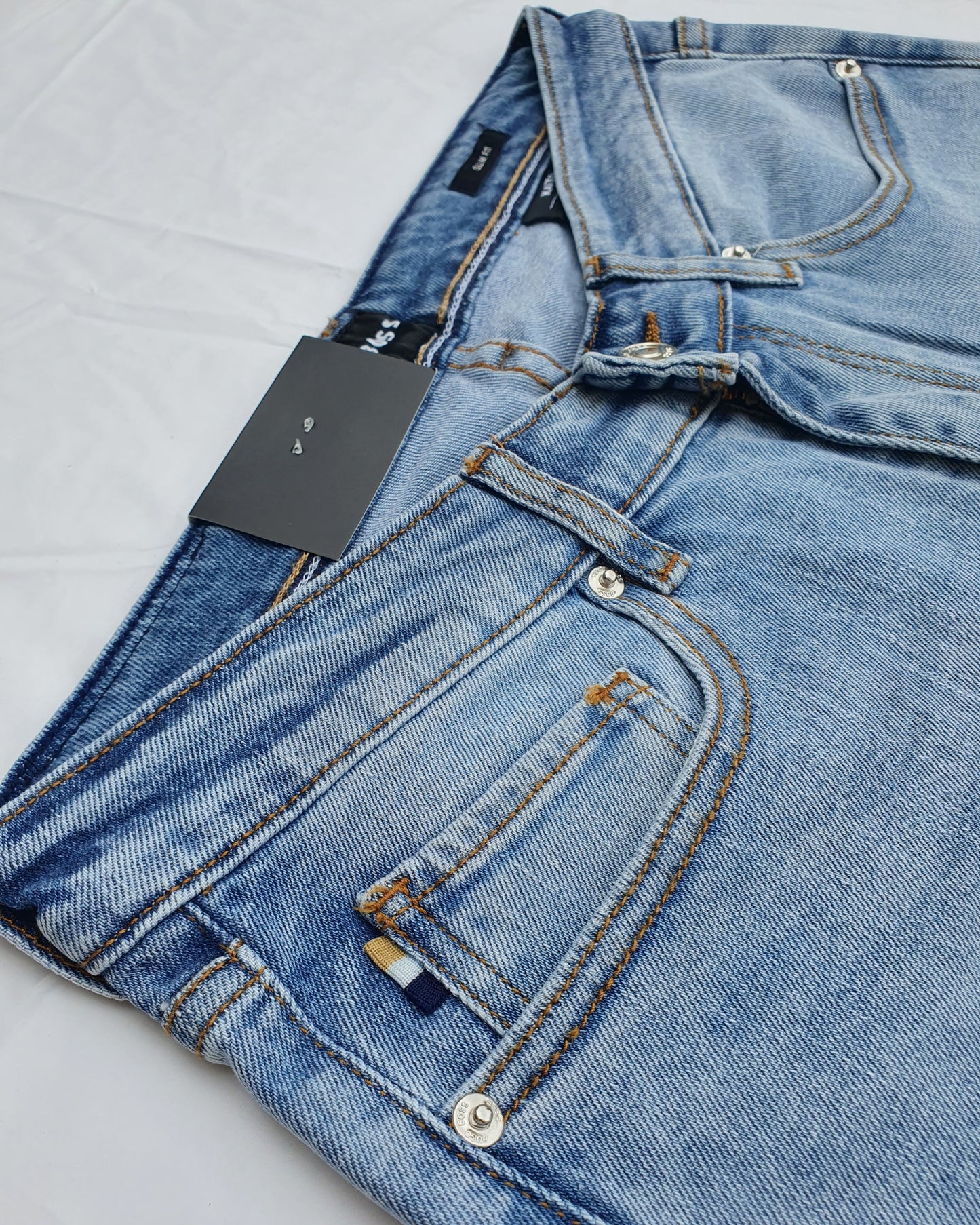 Jean Hugo Boss 399A