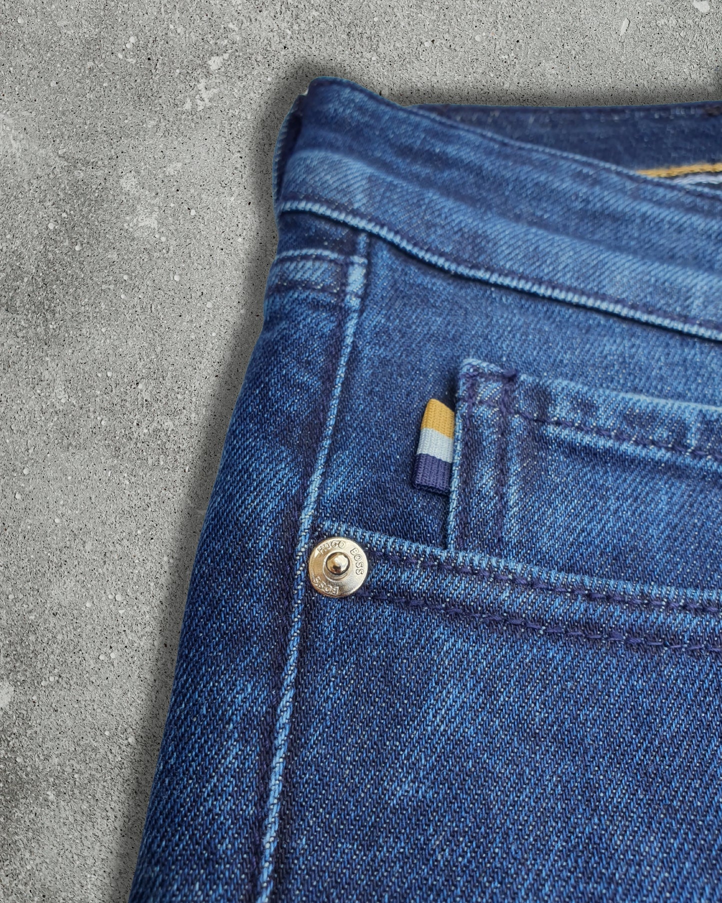 Jean Hugo Boss 403
