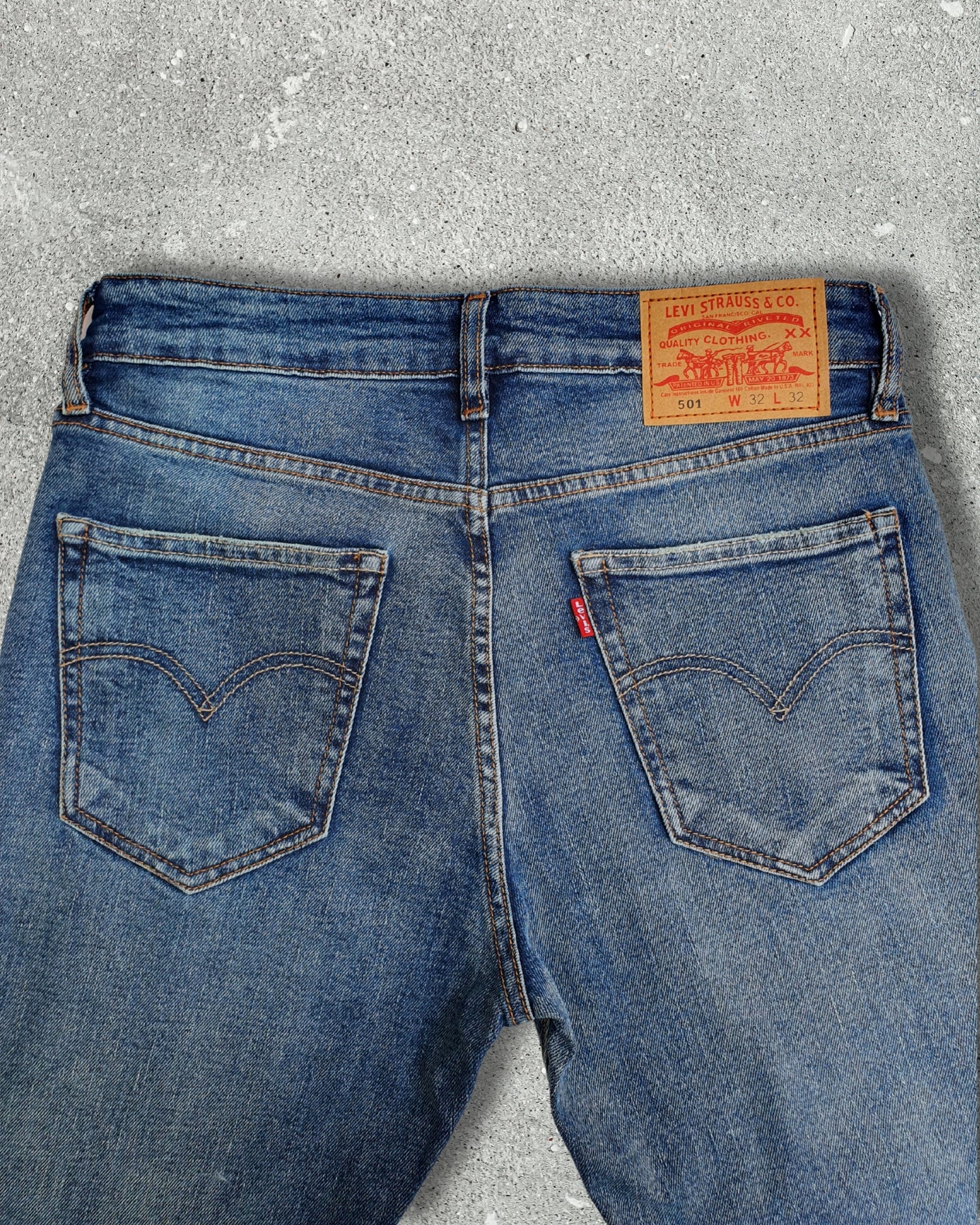 Jean Levi's 424
