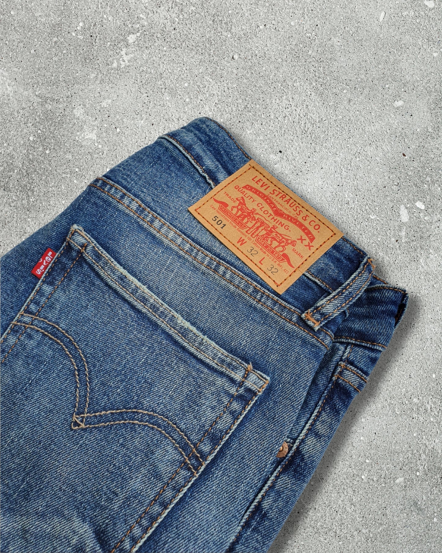 Jean Levi's 424