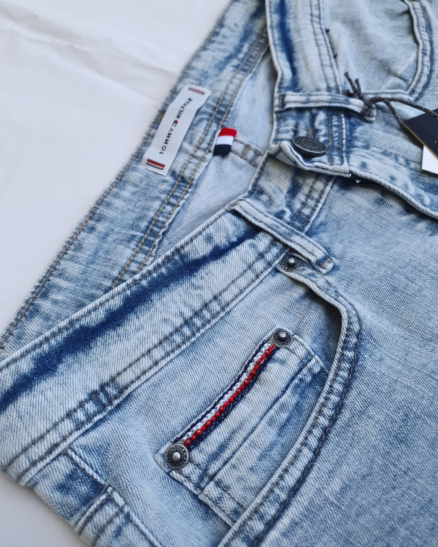 Jean Tommy Jeans 461B Gris Blanc